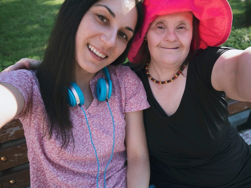 Choosing The Best Home Care Provider For Your Needs | Life24 Home Care Provider